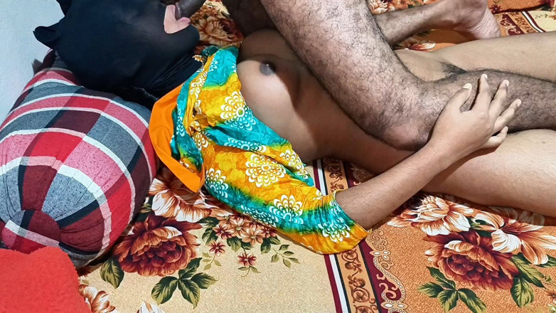 Bithi69gril: 女の子を家に連れて帰って、彼女とセックスする パート1