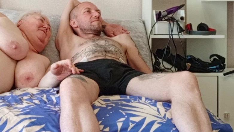 Zona901: Karmię mojego sąsiada spermą podczas przerwy na lunch