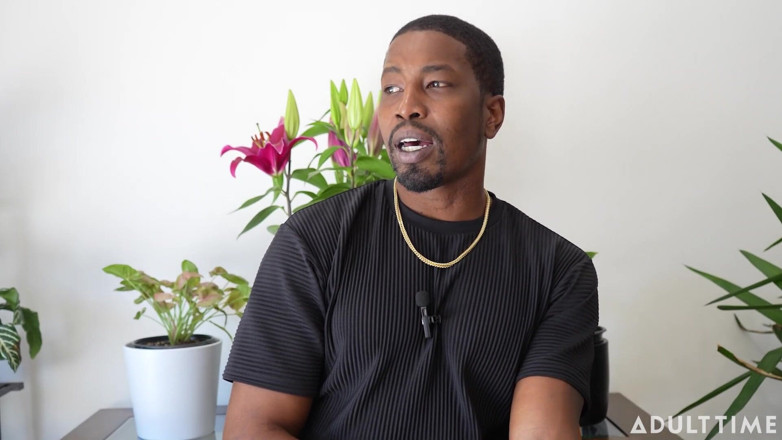 Adult Time Podcast: Isiah Maxwell sceglie un profumo per ogni scena! | Intervista alla...