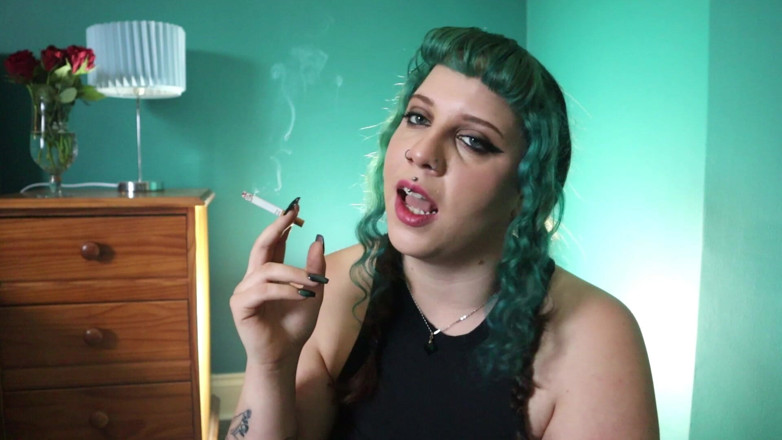 Goddess Kinx: Învață să fumezi