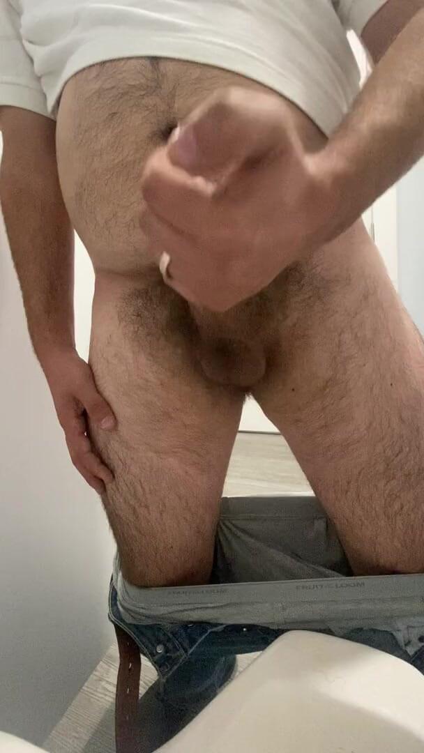 Horn Ball Hubby: Marido com tesão, um idiota comum no banheiro