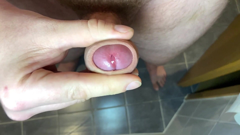 Lucas Nathan King: Extreme close-up cumshot