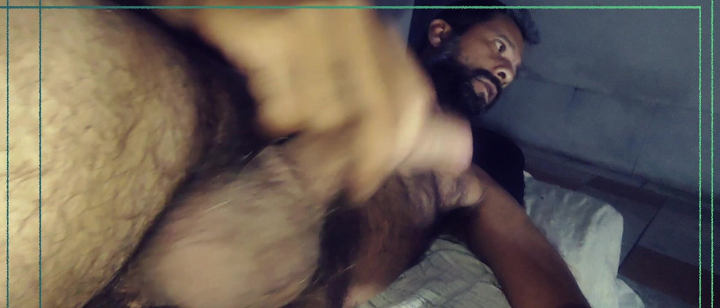 Rock F hairy: Saya bangun pada waktu malam - saya merakam ini (saya tidak merangkap)