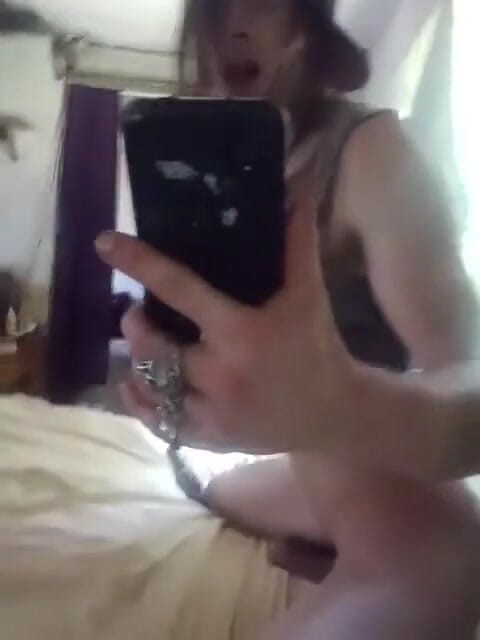 Aaron Dexter: Juste un teaser avant que je ne me mets au...