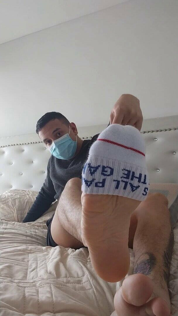 Tomas Styl: Ejaculează cu aceste picioare latino