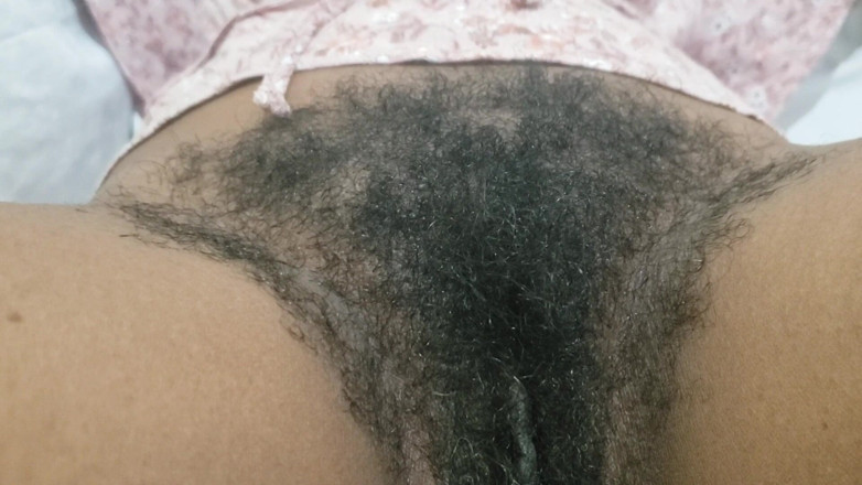 Lovemina: Fille poilue, action passionnée intense en HD - beauté naturelle, énergie brute,...