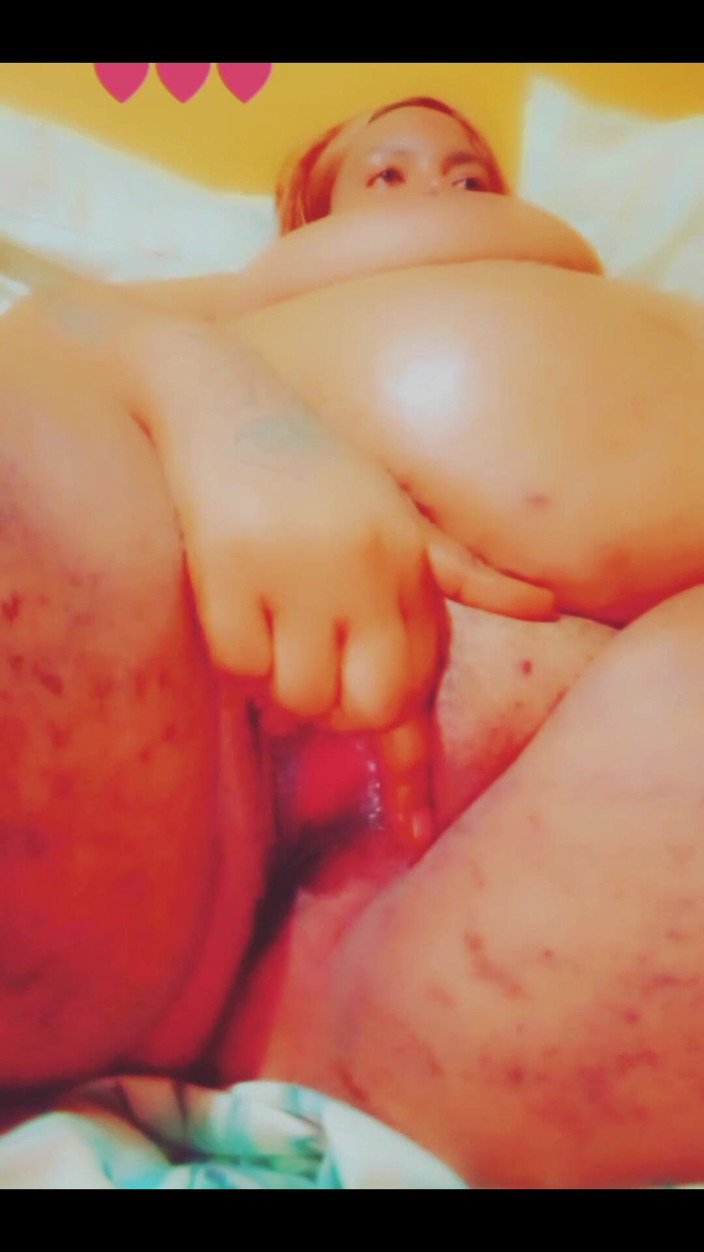Goddessqueen: Memek tetek besar cewek gemuk ini dientot habis-habisan sampai matanya...