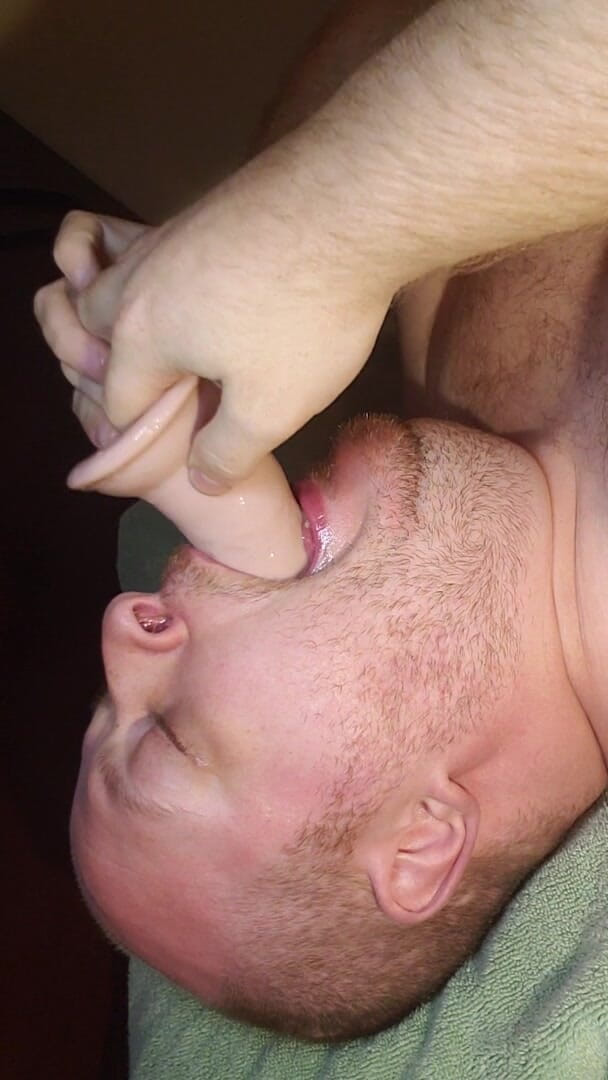 Charlieboy69: Garganta profunda 2 treinamento para vibrador pt 1