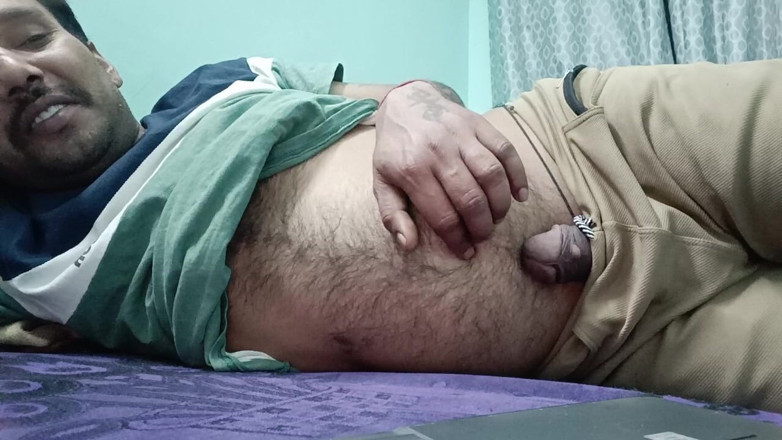 Rajasthani-old-lover: Bărbatul desi savurează sexul cu tatăl vitreg vecin și tatăl vitreg...