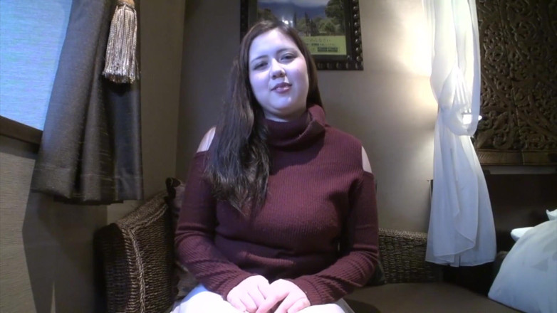 Japan Lust: Gagica japoneză cu țâțe mari are o aventură în camera de hotel