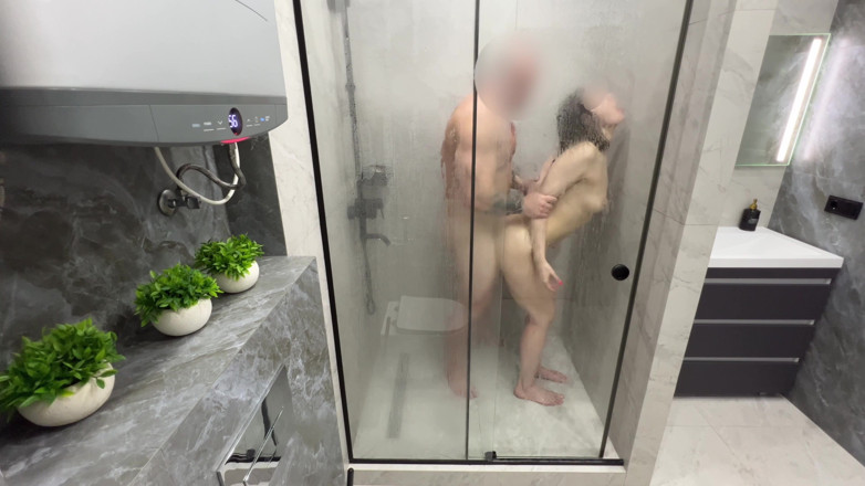 RabidRabbitss: Vášnivý sex ve sprše