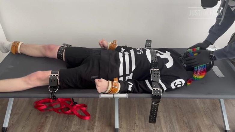 Inmate Cody and SubEdgeX: Гра з водяним диханням для gimp