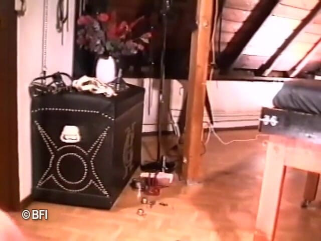 House of lords and mistresses in the spanking zone: Carne joven para el maestro