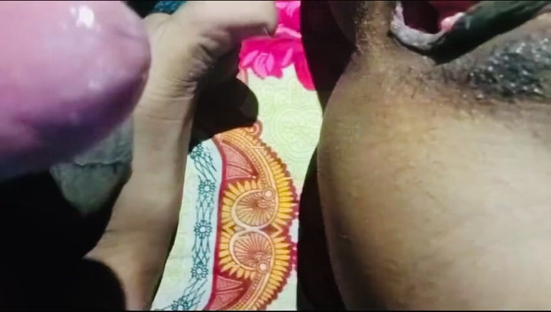 RadhaDevi: Bhabhi desi panas berkongkek dengan suami baru