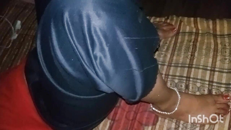 Couple's Diary: Azgın Hintli kız erkek arkadaşı tarafından Sikiliyor Hintçe inliyor
