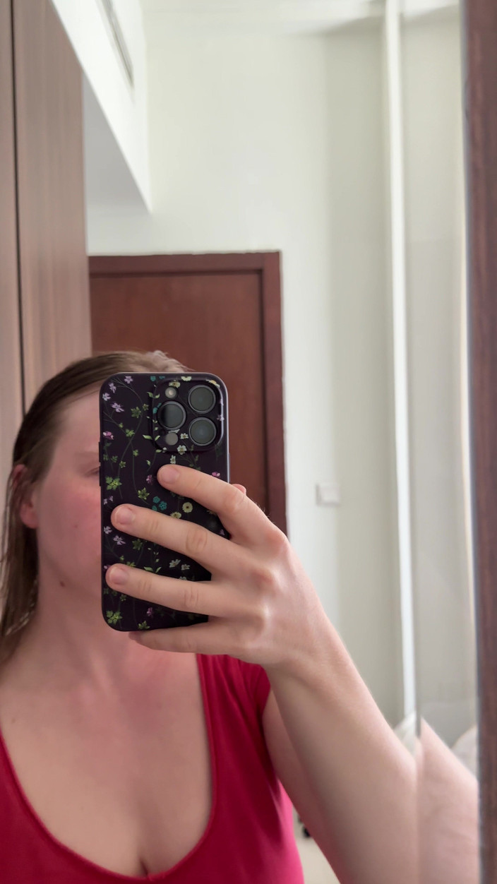 SweetLucy96: Bionda carina con un seno grande