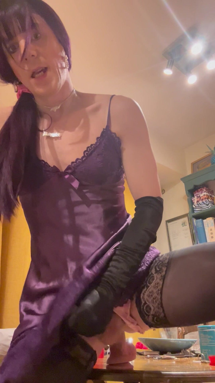 Jessica silk: Jess Silk скачет на дилдо