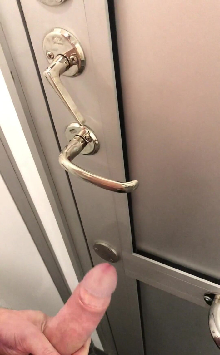 JohannWood: Baño desbloqueado, amo la emoción