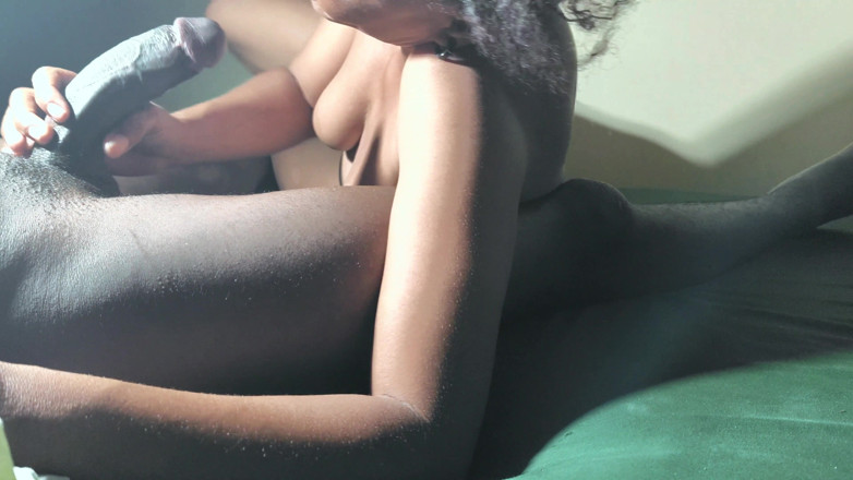 BongoXXX: 24 ore di succhiare il cazzo