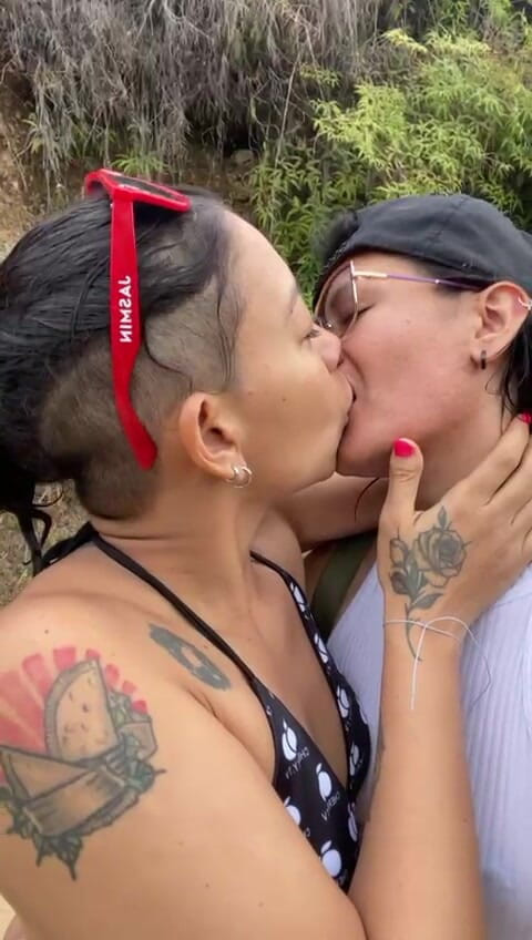 fiesta_porno: Pocałuj w powietrzu!