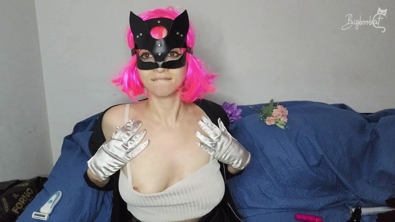 BigBoobCat: Aku suka banget ngentot toket besar alamiku pakai masker imutku