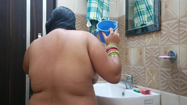 Catchybusty: Foreplay mandi bilik air mahu sertai