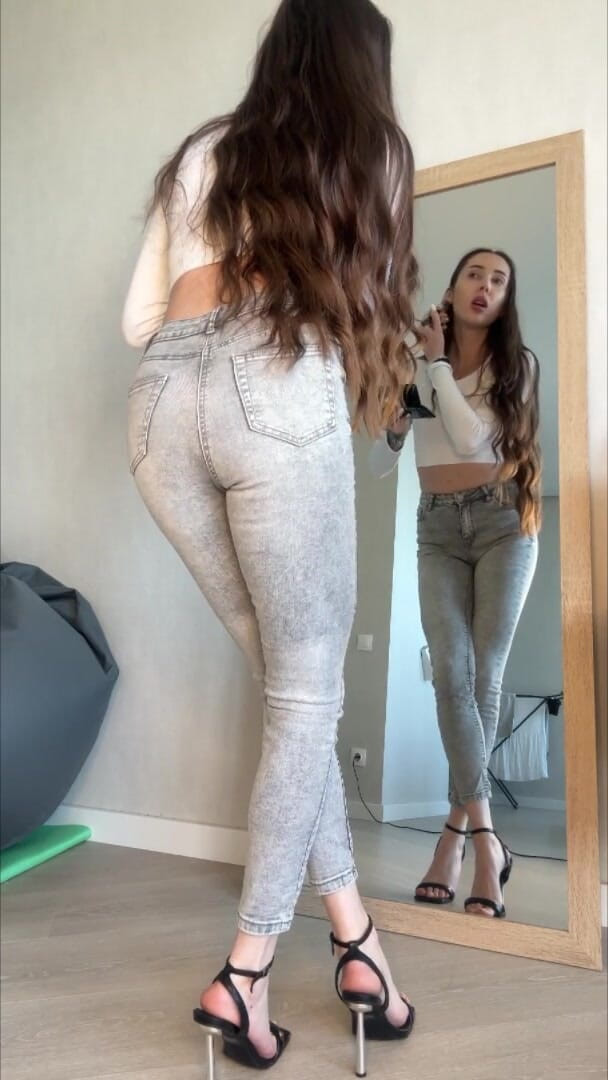 PeeAriel: Vô tư Casual Jeans Wet Despair