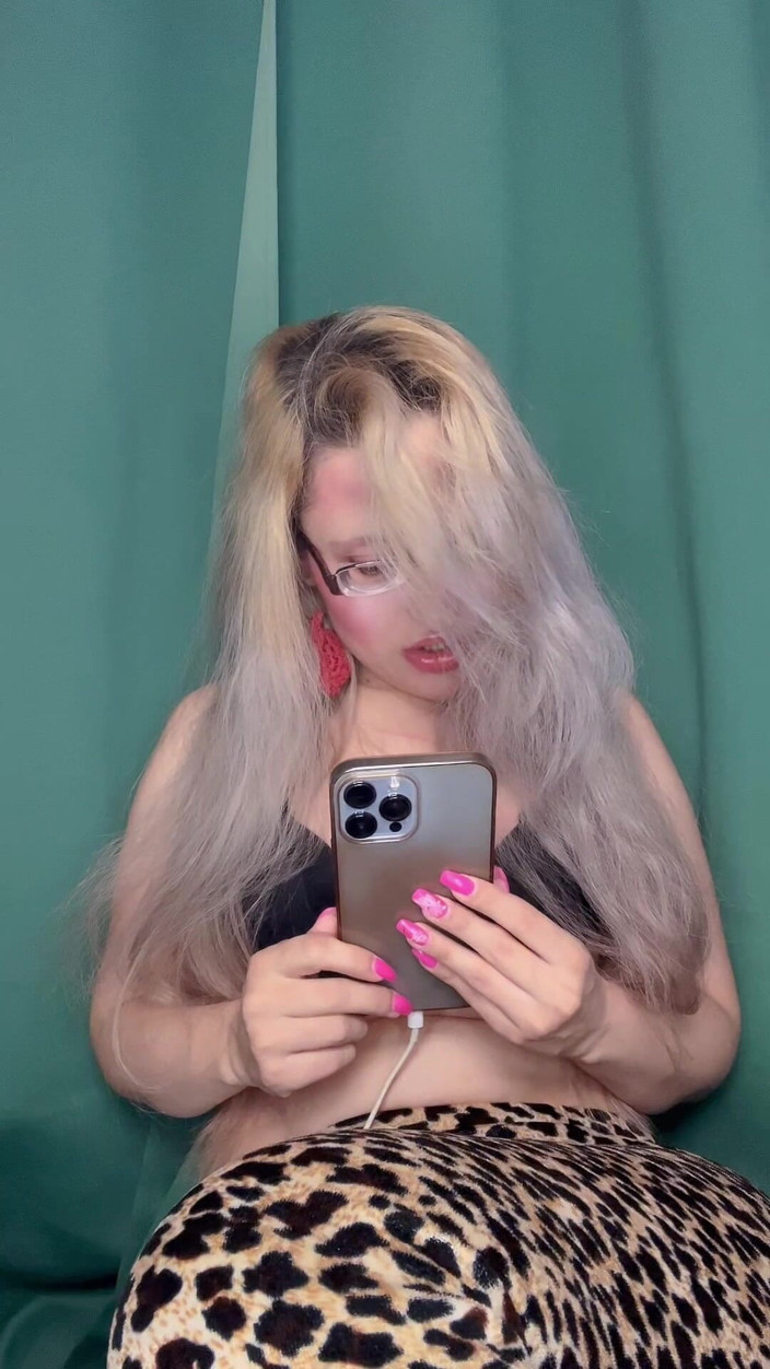 FinDom Goaldigger: Uwielbiam sesję kamerze uzależnień część 3