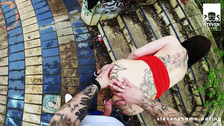 Steven Shame: Anale seks voor smerige siliconen milf Julia Exclusiv