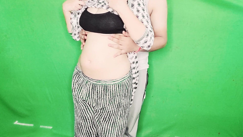 Vicky Thakur: Milf vaquera caliente seduciendo a novio