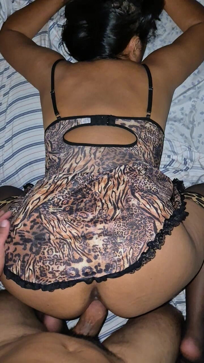 RealAmateuur: Après une soirée costumée, un inconnu m’a vu avec ma...