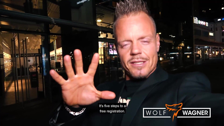 Wolf Wagner.love: Punk cadela Lou Nesbit com tesão para pau grande branco -...
