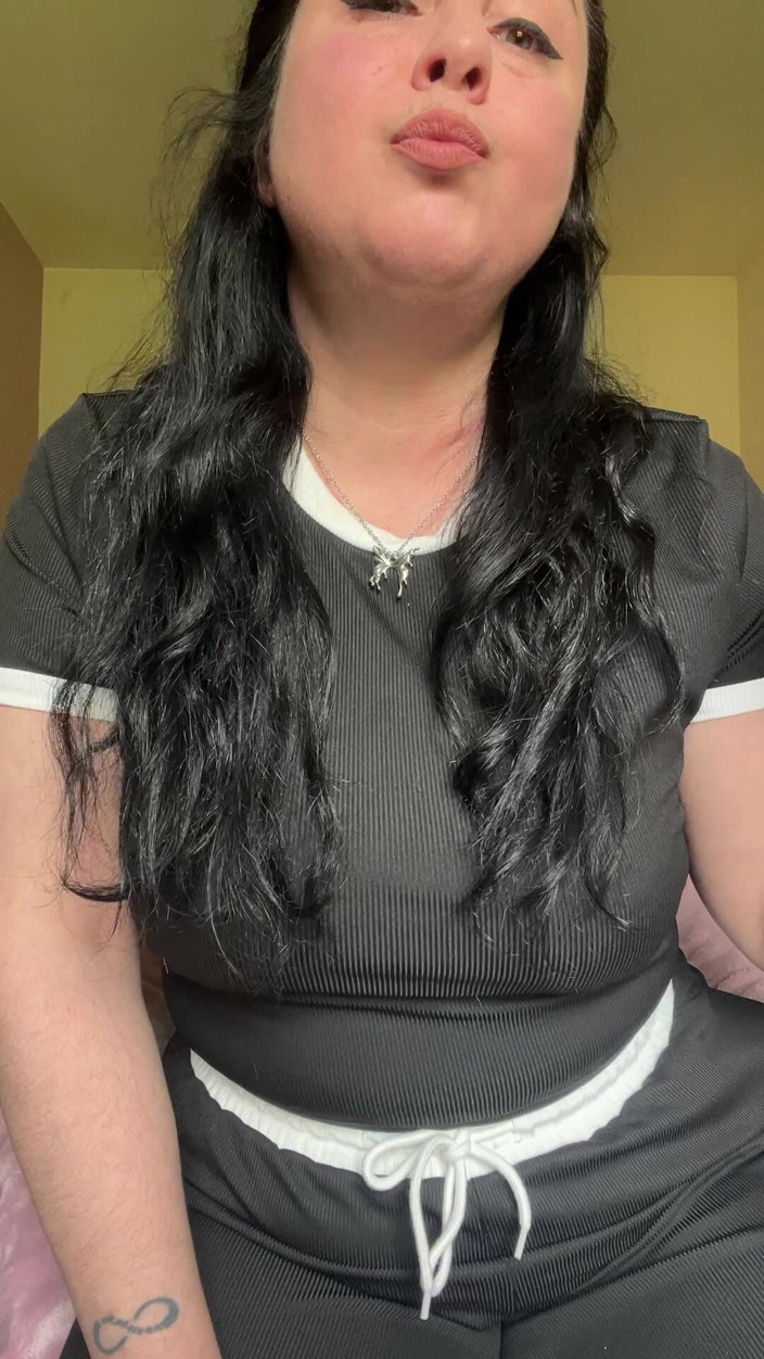 Maitresse Clara: Du musst dein Konto bei meinem leeren