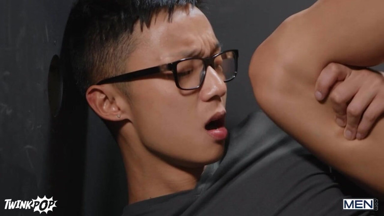 Twink pop studio: Twinkpop - Bo Sinn è duro a questo trapanamento e scopata nella...