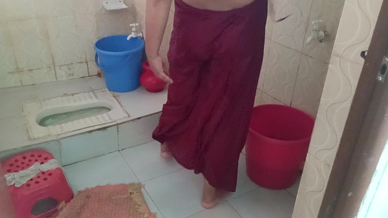 Sumahomesex: Bhabhi převlékání v koupelně nahrávám toto video