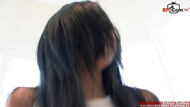 EroCom: Gadis kurus rambut hitam dengan toket aduhai pengen ngentot di...