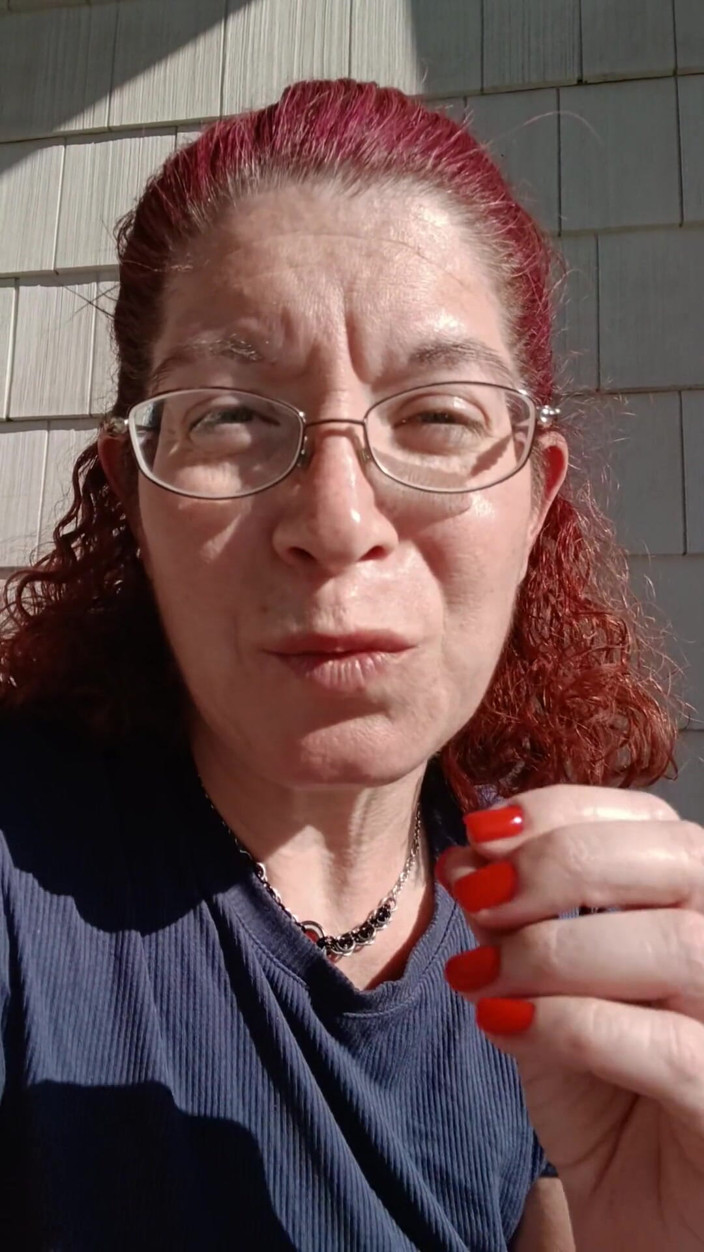 Elianna: Solo sentarse fuera de pensar