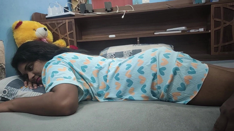 Vaishnavysharunraj: Desi Malayali Wife Part 2 Ass Lick Romance