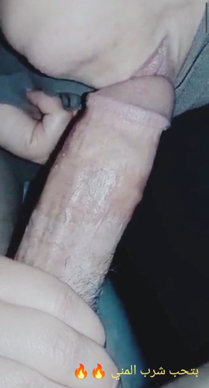 Saraarabsexy: Arabischer blowjob, sperma im mund