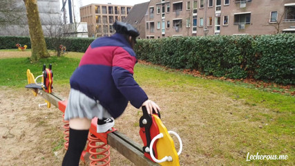 Lecherous: Clémentine s'amuse dans le parc