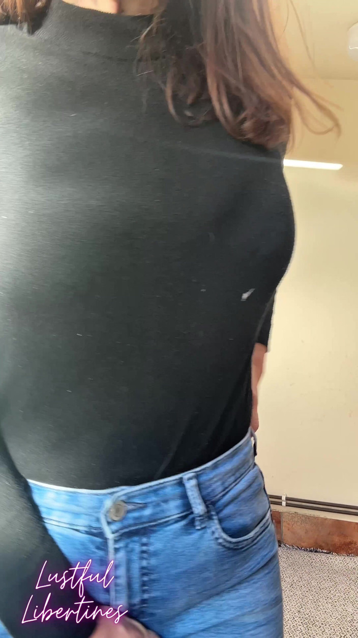 Lustful Libertines: Verrouillé Hors De La Salle De Bain - Mouillage Du Jean