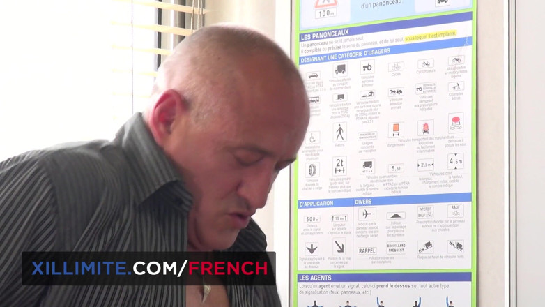 French girls at work: Ella es follada anal por el profesor de la universidad...