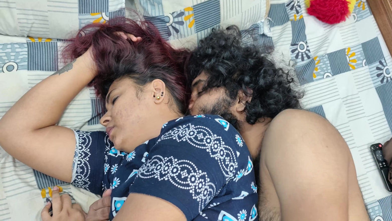 Vaigavarun45: चूत रगड़ने के साथ गांड चाटना