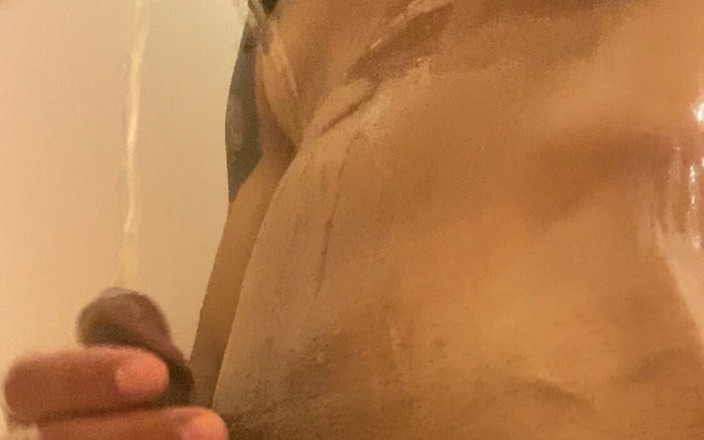Kimora Creams: Trans Girl Strokes Her Big Dick with Her Piss