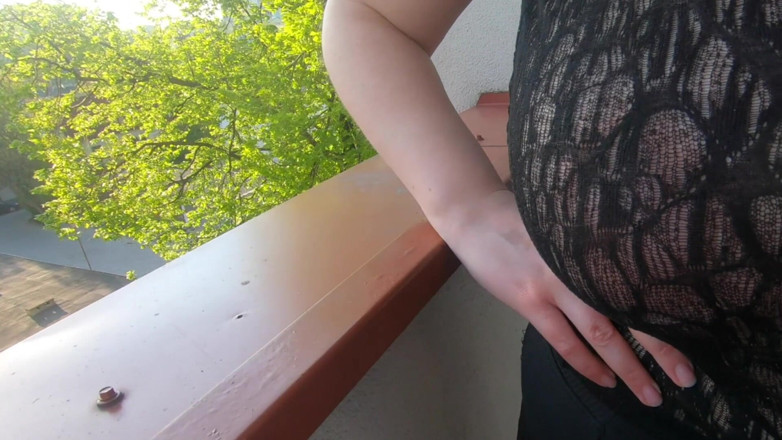 Lingerie Review: Mencuba blaus tembus pandang tanpa ditapis