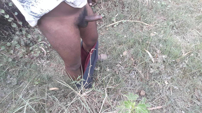 Hotdick_rohit: Rohit Memberikan Orgasam Keras Di Dalam Hutan
