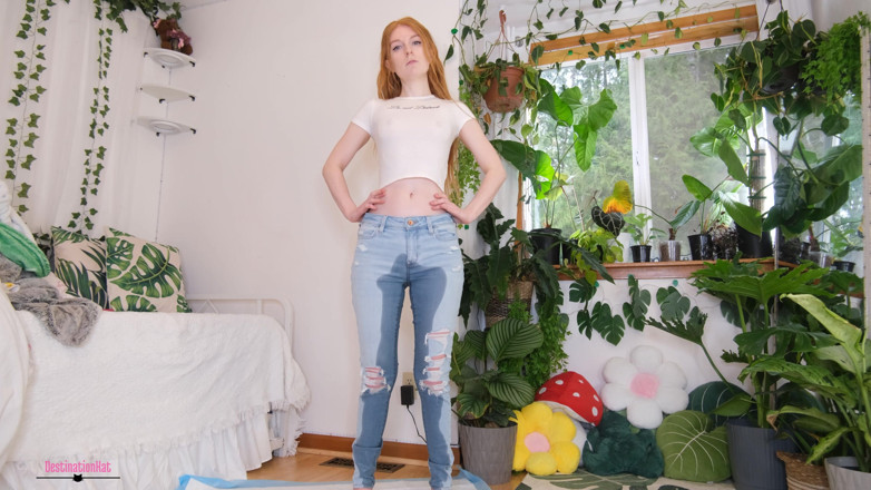 Destination Kat: Jean mouillé et culotte