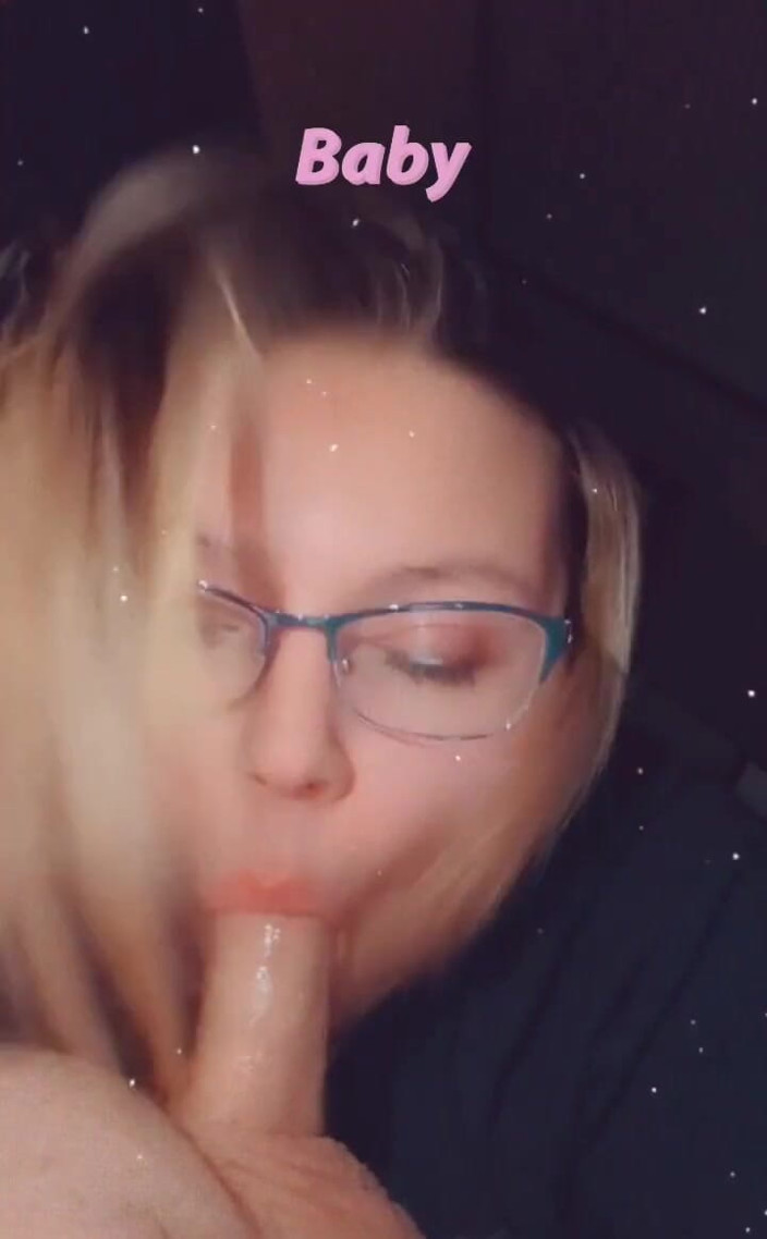 Funhousewife69: Sucking His Cock While Working, Gotta Suck and Work