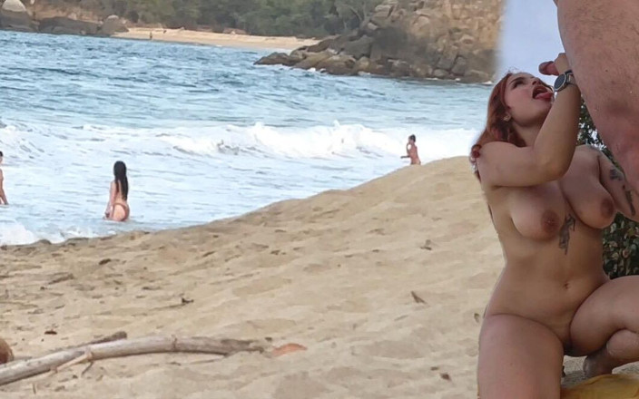 cxlila: Una latina colombiana con un gran culo diventa cattiva sulla...
