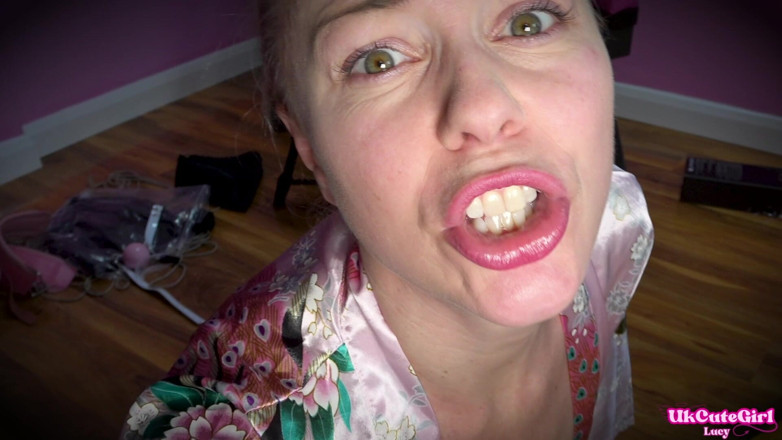 UKCuteGirl Lucy Lauren: Minúscula pequena dentista tem gosto de bacon devorado por Giantess...